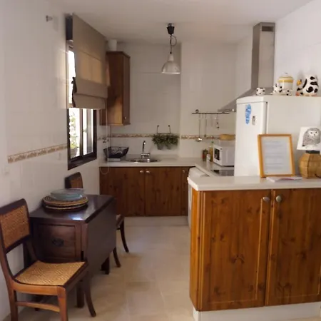 Penthouse Puerta De La Juderia Апартаменти