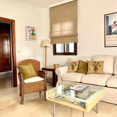 Penthouse Puerta De La Juderia Appartamento